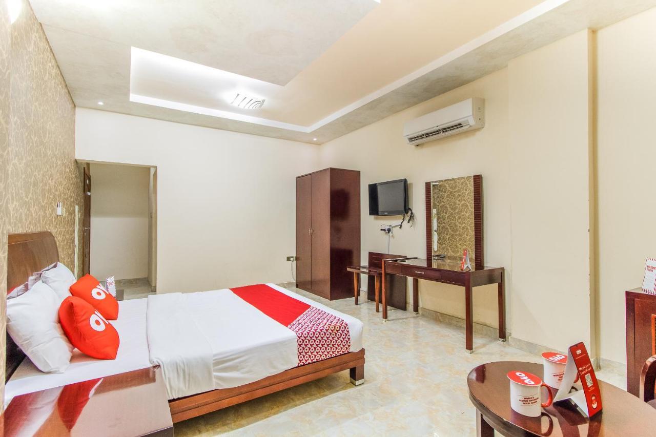 Oyo 109 Al Thabit Modern Hotel Apartment Ḩayl Āl ‘Umayr Eksteriør bilde