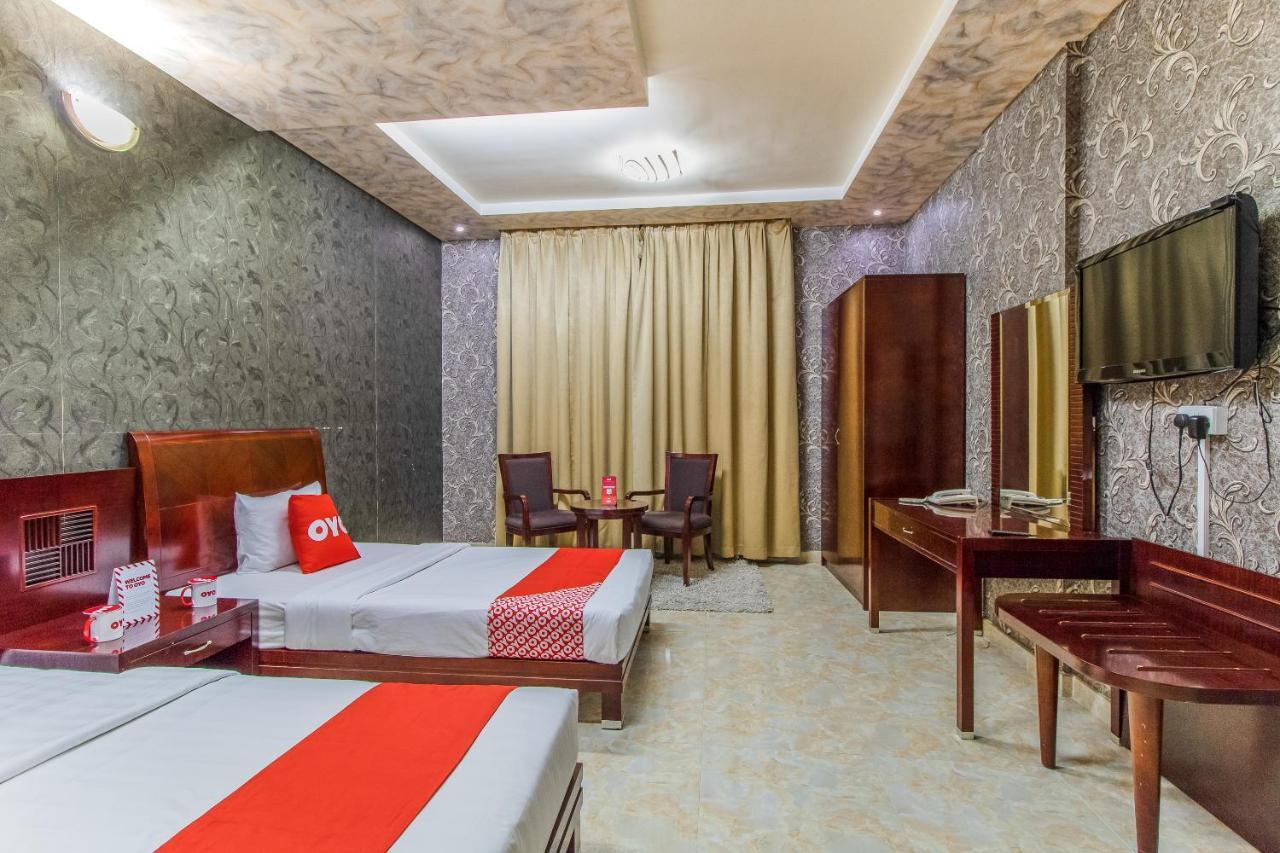 Oyo 109 Al Thabit Modern Hotel Apartment Ḩayl Āl ‘Umayr Eksteriør bilde
