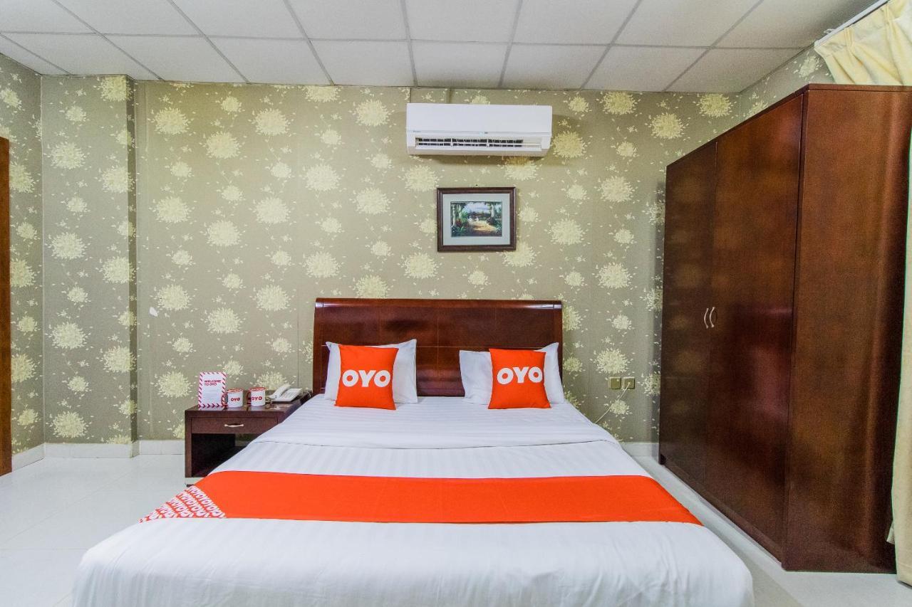 Oyo 109 Al Thabit Modern Hotel Apartment Ḩayl Āl ‘Umayr Eksteriør bilde